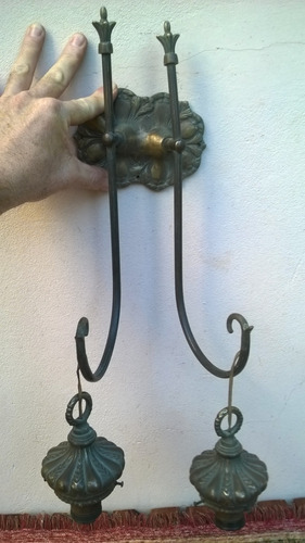 Antiguo Aplique Pared Bronce, 2 Brazo Luces Buen Peso