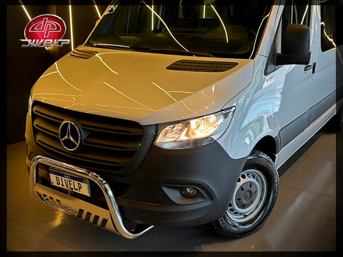 Mercedes-Benz Sprinter Passageiro 16 Lugares