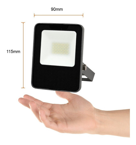 Imagen 4 de 5 de Reflector Exterior Led Ip65, 20w, Luz Cálida Tecnolite