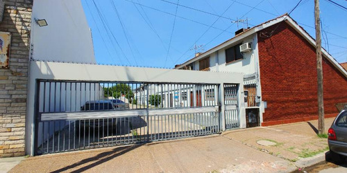 Departamento Tipo Casa En Venta En Remedios De Escalada Oeste