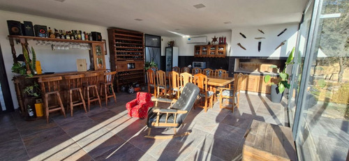 Casa 5 Dormitorios Y Pileta En Causana
