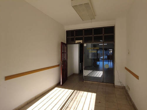 Imagen 6 de 8 de Local De Negocio En Venta En San Martin Centro Dentro De Galería