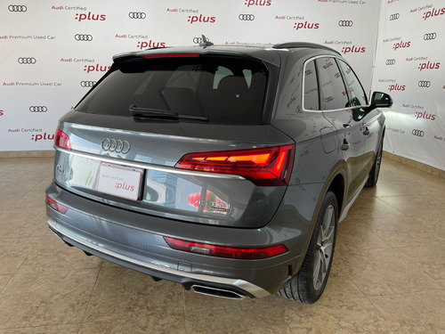 Imagen 5 de 14 de Q5 Sline 2.0 Qtto Myld Hybrid