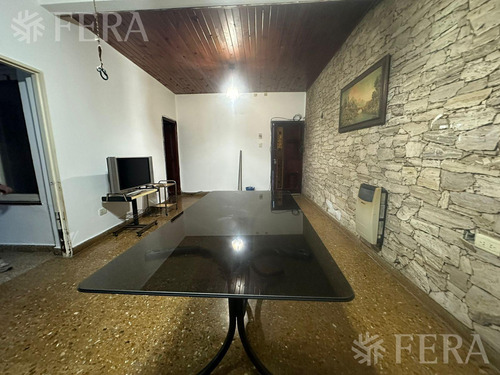 Imagen 4 de 15 de Venta De Ph 2 Ambientes Con Patio, Quincho Y Terraza En Villa Dominico (31621)