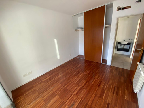Departamento De 2 Ambientes En Calle 3 E/ 37 Y 38