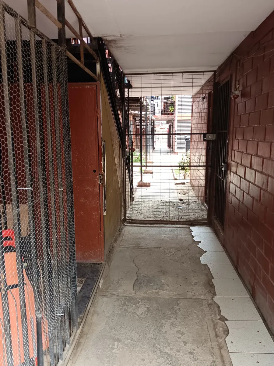 Imagen 1 de 10 de Departamento 1 Piso 3 Dormitorios Patio Delantero Y Trasero