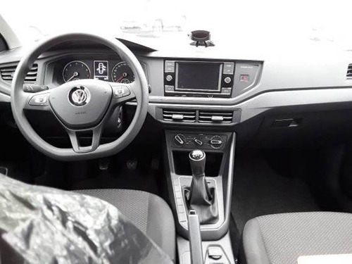 Imagem 3 de 9 de Volkswagen Virtus 1.6 Msi Total Flex Manual