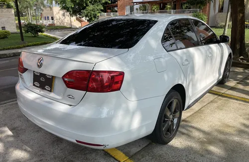 Volkswagen Jetta 2.0 Trendline 5 p