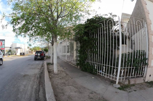 Imagen 2 de 18 de Hermosa Casa Lista Para Habitarse En Una De Las Mejores Colonias De Torreón,
