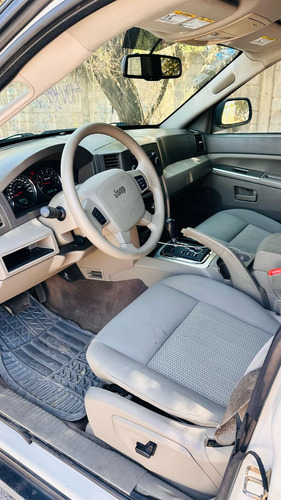 Jeep Grand Cherokee 3.7 Laredo V6 4x2