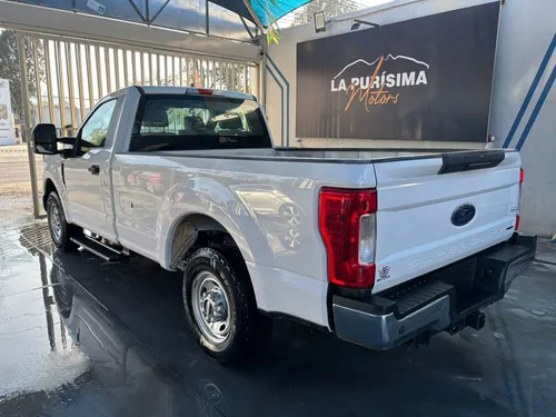 Ford F-250 XL SUPER DUTY