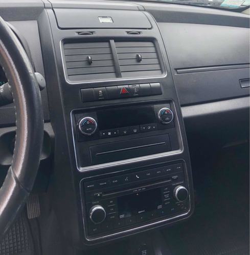 Imagen 6 de 9 de Dodge Journey 2011 2.4 Sxt Atx (2 Filas)