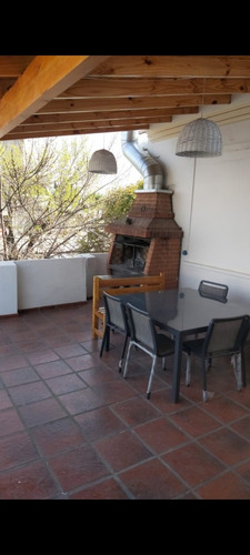 Imagen 1 de 13 de Planta Alta Entrada Independiente. Super Terraza Con Quincho