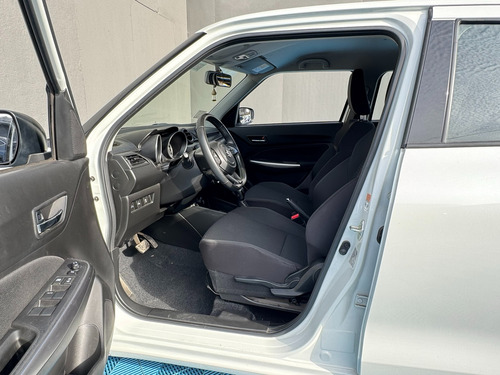Suzuki Swift GLX PLUS CVT 1.2