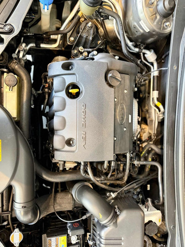 Kia Cerato 2.0 Forte Ex