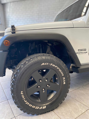 Imagen 9 de 9 de Jeep Wrangler 2008 3.8 Sport Unlimited 199cv Atx