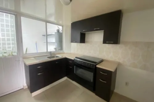 Venta De Casa (134m2) A 2 Mins De C.c. Mitikah, Metro Coyoacan, Av. Universidad. Muy Cerca De Av. Cuauhtémoc Y Centro Historico De Coyoacan. Db15-r31