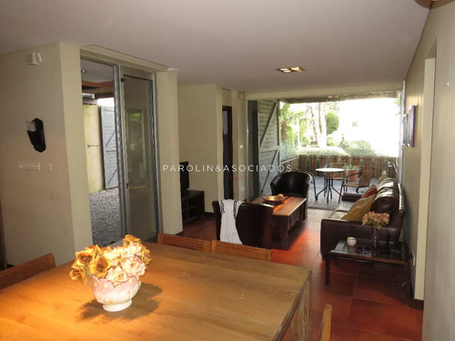 Casa En Venta De 5 Dormitorios En Montoya, Punta Del Este.