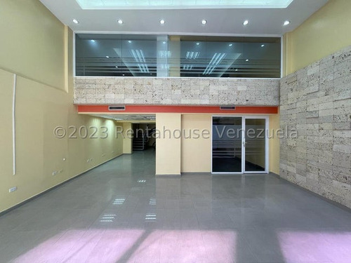 Rahdeleste Local Comercial En Venta Centro De Barquisimeto, Posee Amplios Y Modernos Espacios, Boraure, Rodeado De Puertas De Vidrio, -25-8812- Y Santamarias Para Mayor Seguridad, A/a Integral.
