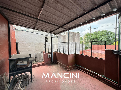 Venta En Block De Local Comercial Y Casa De 3 Ambientes - Vi