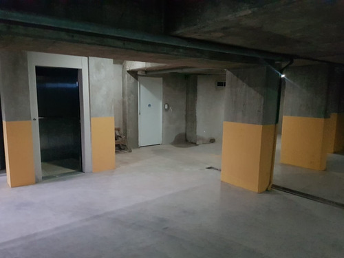 Imagen 5 de 8 de Cochera Mas Baulera En Venta Subsuelo - (san Miguel)
