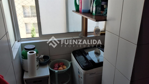 Departamento En Venta De 2 Dorm. En Santiago