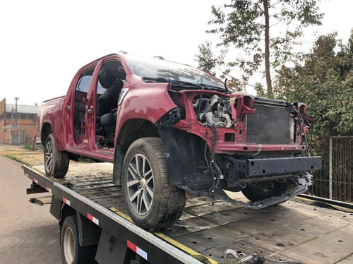 Sucata Toyota Hilux 2016/2016 177cv
