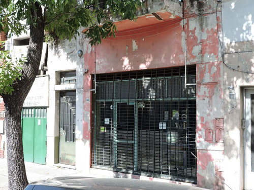 Imagen 2 de 3 de Alquiler Local / Ph Av Jb Alberdi Al 4600 A Recic