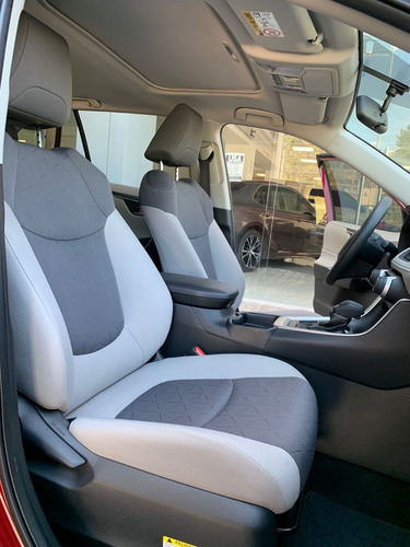 Imagen 13 de 15 de Toyota Rav4 2019 Xle