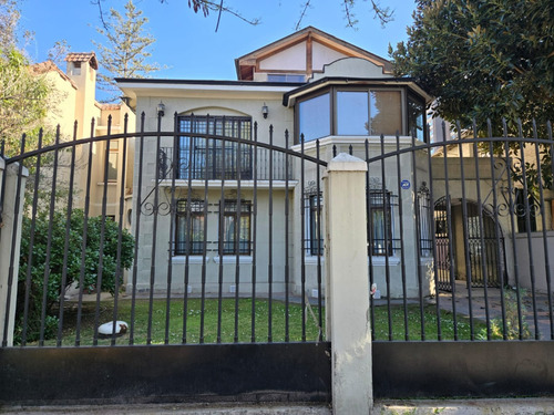 Casa Con Potencial Comercial Y Residencial Amplios Espacio