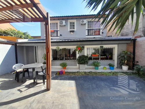 Venta - Casa Multifamiliar 4/cuatro Ambientes, Cochera - Villa Adelina, San Isidro