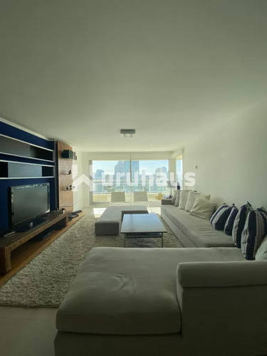 Alquiler Apartamento Cuatro Dormitorios Playa Brava Forest Tower I