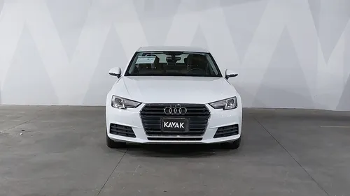 Audi A4 2.0 40 TFSI DYNAMIC DCT
