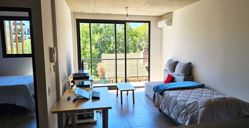 Venta Departamento 2 Ambientes A Estrenar Con Pileta En Vill