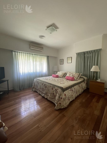 Casa En Venta 4 Amb En Parque Leloir