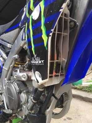Imagen 4 de 4 de Yamaha Yzf 450