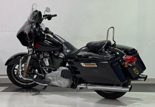Excelente Harley Davidson Electra Glide 2019