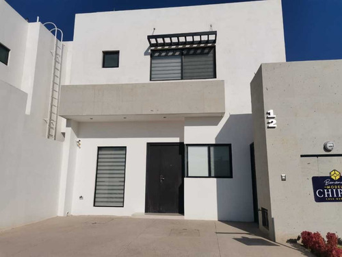 Imagen 1 de 11 de Casa En Venta En Hacienda Santa Lucia Viñedos