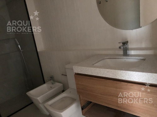 Apartamento De 1 Dormitorio En Venta En Centro