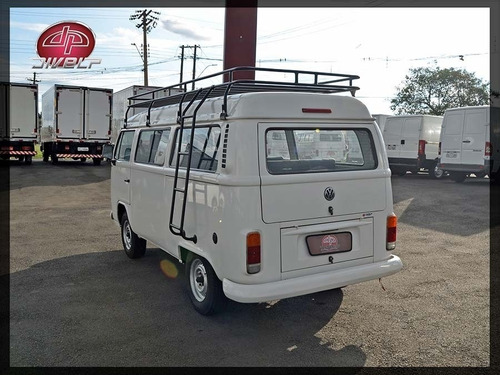 Volkswagen Kombi 1.4 9l Std
