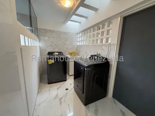 Apartamento En Venta Chuao Abm