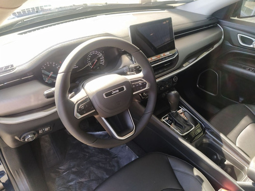Imagen 8 de 23 de Jeep Compass Longitude Plus 1.3t At6 4x2 0km Gp