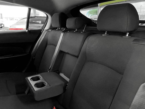 Imagem 9 de 10 de Chevrolet Cruze 1.8 Lt