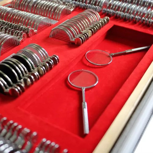 Caixa De Prova Completa Com 270 Lentes Optometria
