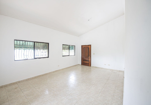 Apartamento En Gazcue En Venta, Distrito Nacional, Gascue