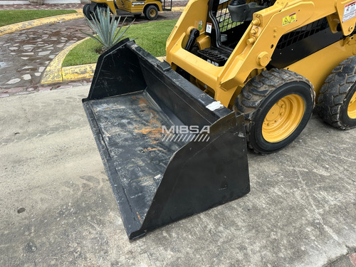 Minicargador