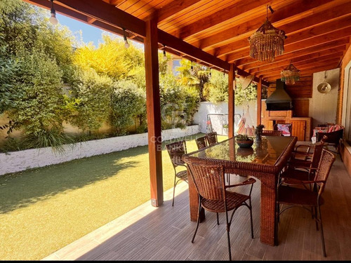 Gran Casa En Cumbres De Andalué