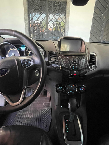 Imagem 10 de 13 de Ford Fiesta 2014 1.6 16v Titanium Flex Powershift 5p