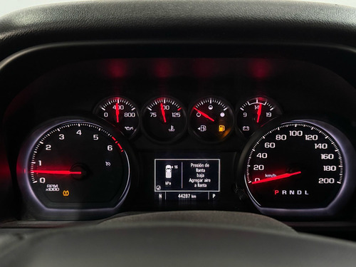 Chevrolet Silverado 4.3 V6 1500 WT Cabina Regular 4x2 At