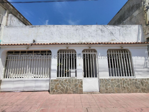 Casa En Venta En Los Overos Turmero Aragua 24-19438 Irrr